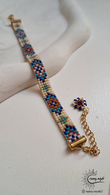 دستبند منجوق بافی