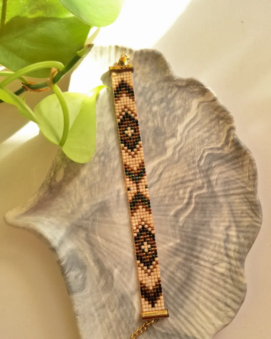 دستبند بافته شده با منجوق های میوکی اصل